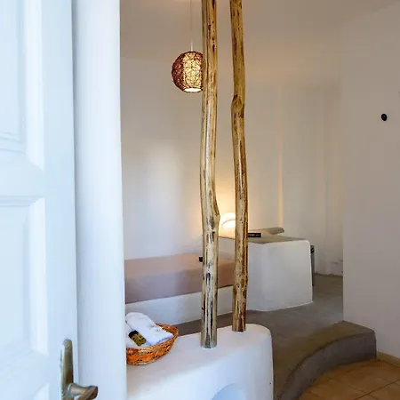 Atlas Boutique 3* Kamari (Santorini)